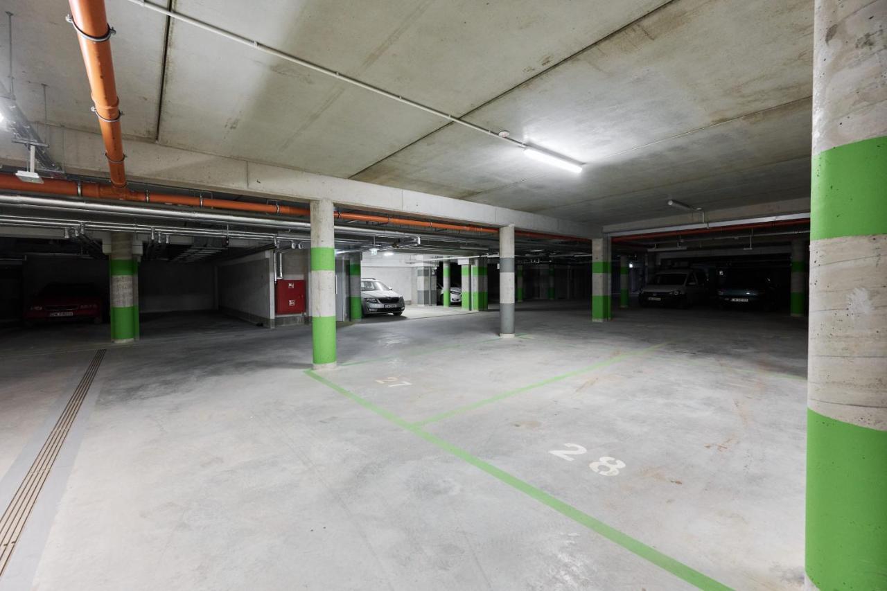 Wichrowa With Free Garage By Renters Appartamento