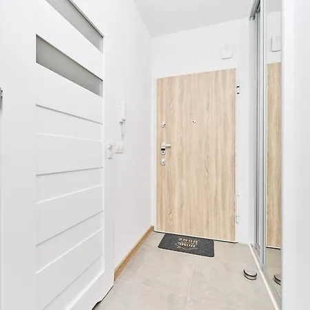 Apartment Wichrowa With Free Garage Wroclaw By Noclegi Renters Exterior foto