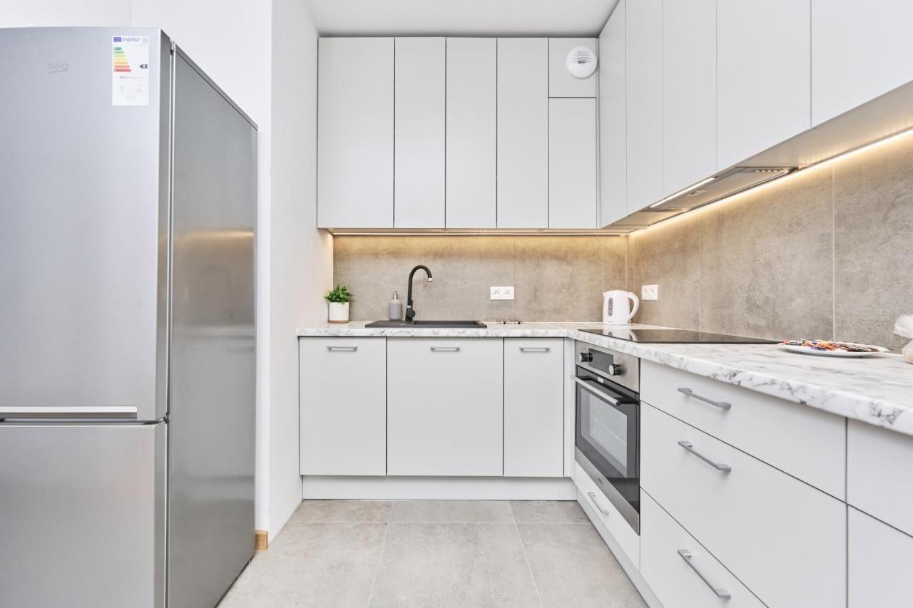 Wichrowa With Free Garage By Renters *